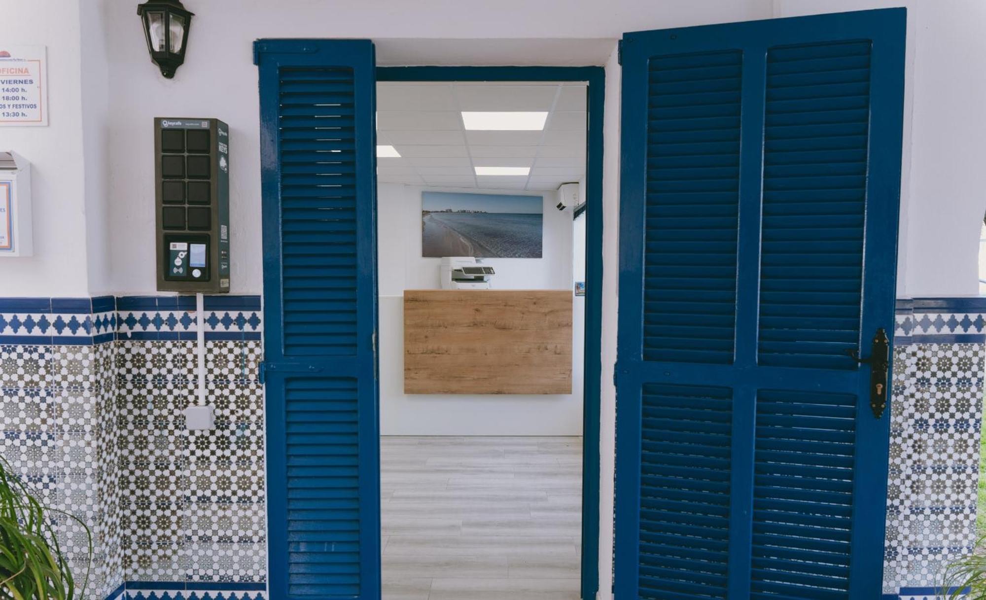 Apartamentos Punta Cormoran 拉曼加戴尔马尔梅纳 外观 照片