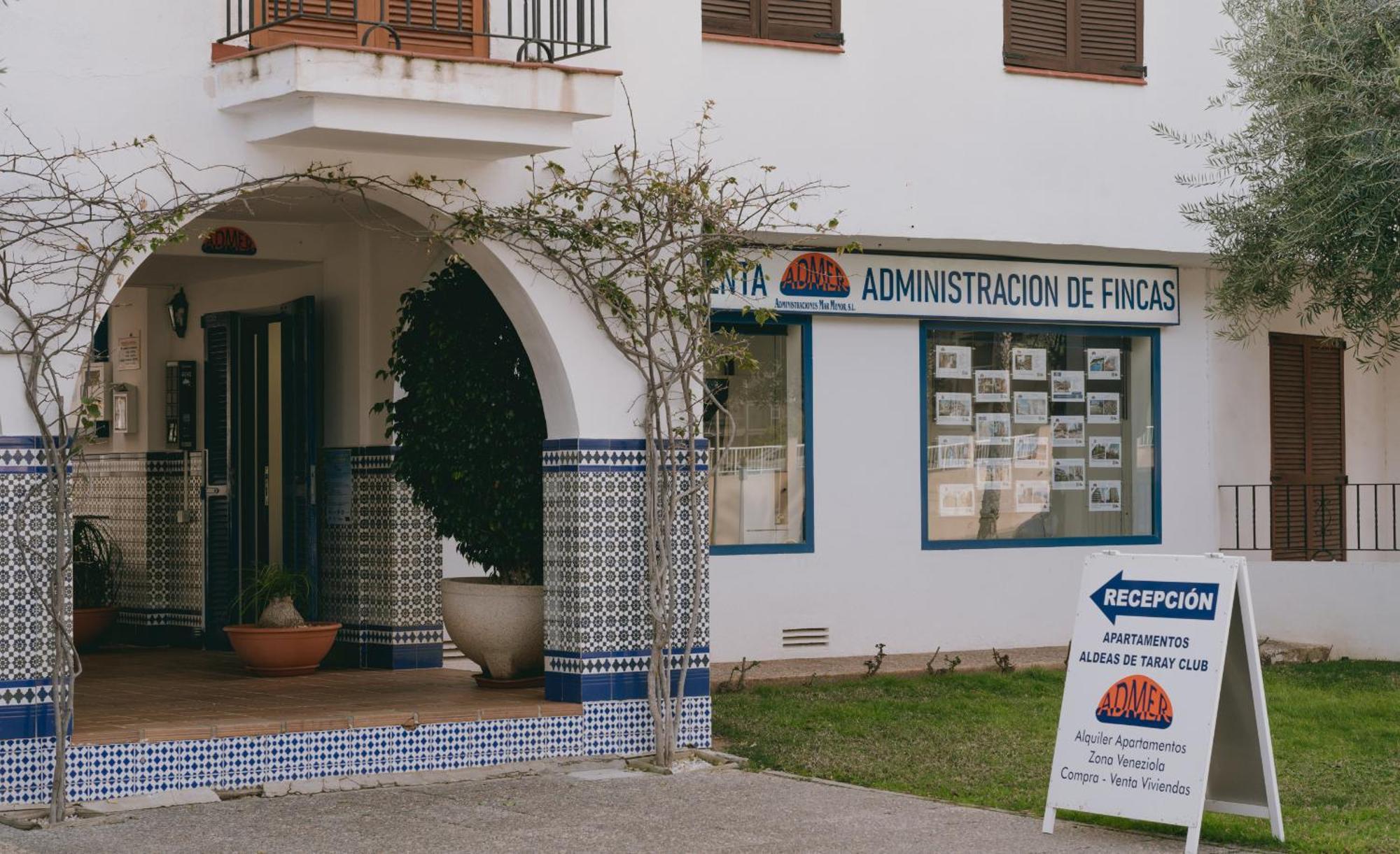 Apartamentos Punta Cormoran 拉曼加戴尔马尔梅纳 外观 照片